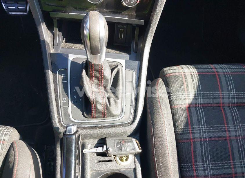 Photo 11 of 2015 Volkswagen Golf GTI 2.0T S 4-DOOR (VIN 3VW4T7AU5FM084001)