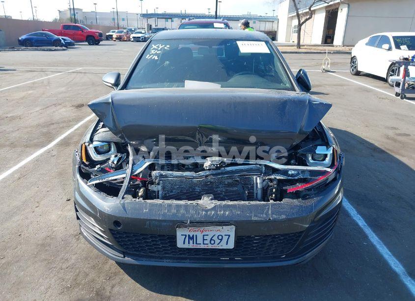 Photo 13 of 2015 Volkswagen Golf GTI 2.0T S 4-DOOR (VIN 3VW4T7AU5FM084001)