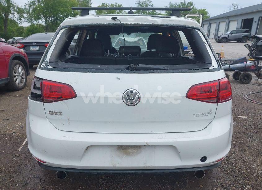 Photo 16 of 2015 Volkswagen Golf GTI 2.0T AUTOBAHN 4-DOOR (VIN 3VW4T7AU6FM016676)