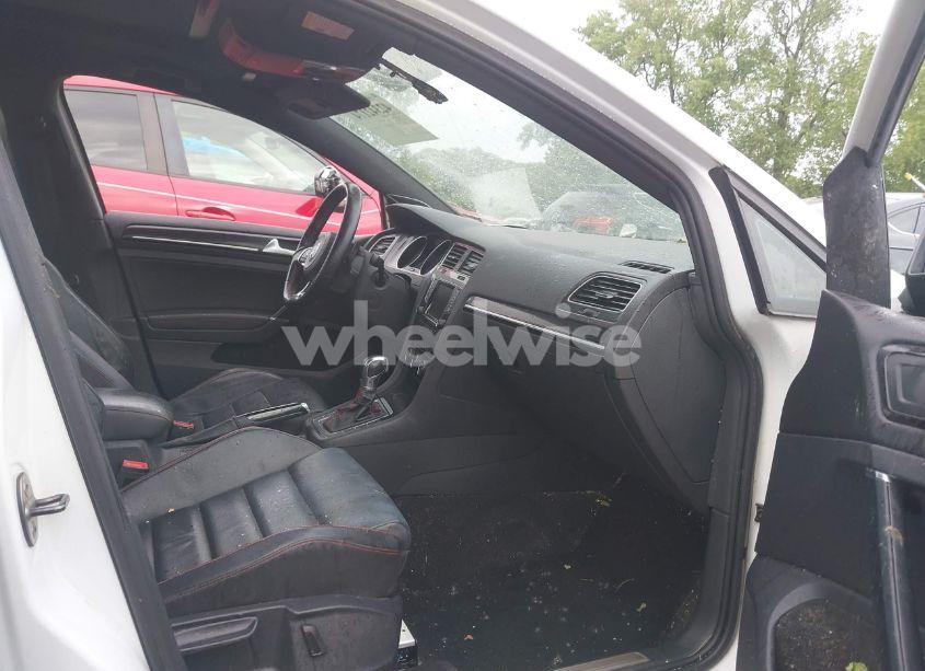Photo 5 of 2015 Volkswagen Golf GTI 2.0T AUTOBAHN 4-DOOR (VIN 3VW4T7AU6FM016676)