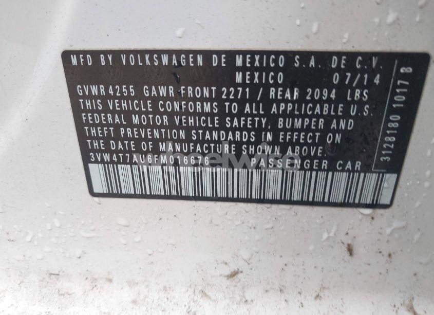 Photo 9 of 2015 Volkswagen Golf GTI 2.0T AUTOBAHN 4-DOOR (VIN 3VW4T7AU6FM016676)