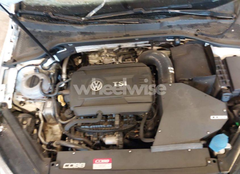 Photo 10 of 2017 Volkswagen Golf GTI AUTOBAHN 4-DOOR/S 4-DOOR/SE 4-DOOR/SPORT 4-DOOR (VIN 3VW4T7AU6HM012887)