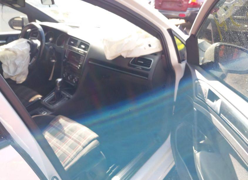 Photo 5 of 2015 Volkswagen Golf GTI 2.0T S 4-DOOR (VIN 3VW4T7AU7FM020543)