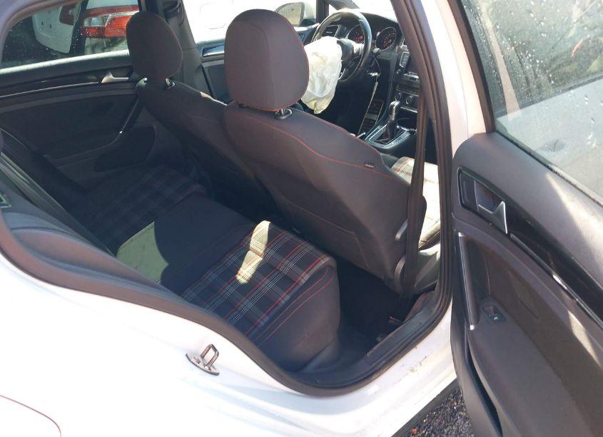 Photo 8 of 2015 Volkswagen Golf GTI 2.0T S 4-DOOR (VIN 3VW4T7AU7FM020543)