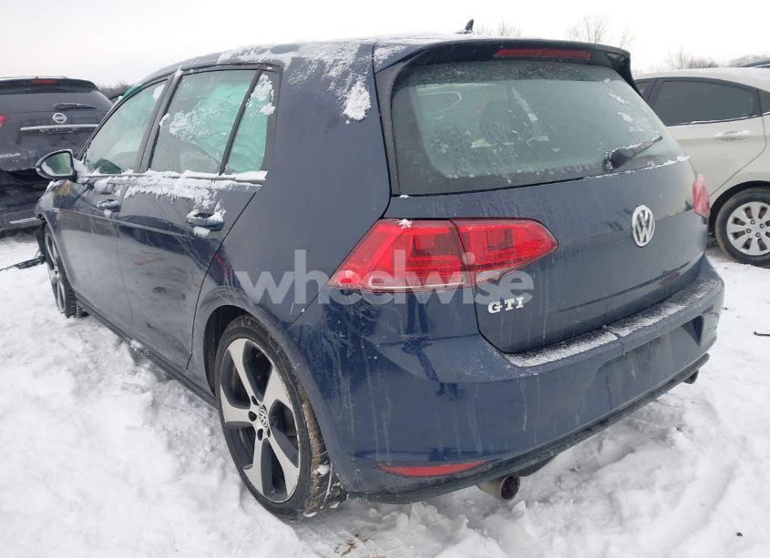 Photo 3 of 2015 Volkswagen Golf GTI 2.0T SE 4-DOOR (VIN 3VW4T7AU7FM029131)
