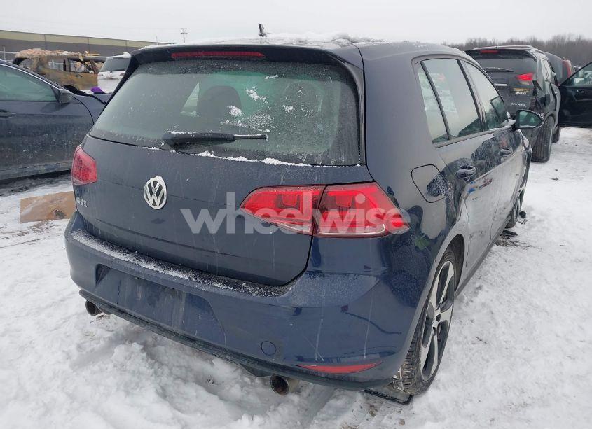 Photo 4 of 2015 Volkswagen Golf GTI 2.0T SE 4-DOOR (VIN 3VW4T7AU7FM029131)