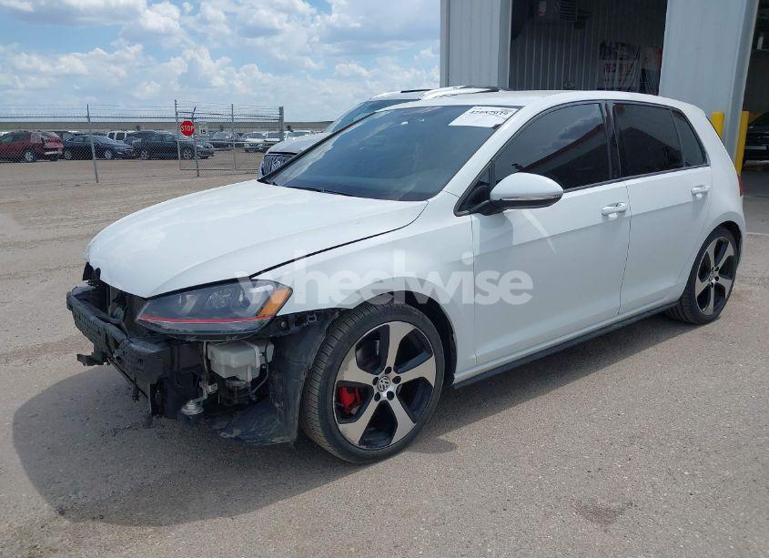 Photo 2 of 2015 Volkswagen Golf GTI 2.0T S 4-DOOR (VIN 3VW4T7AU8FM078421)