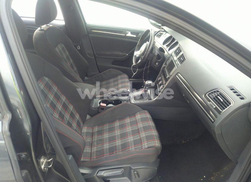 Photo 5 of 2016 Volkswagen Golf GTI S 4-DOOR (VIN 3VW4T7AU8GM000819)