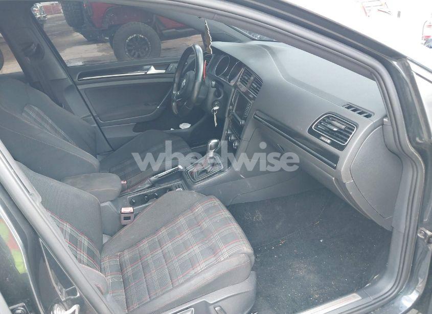 Photo 5 of 2017 Volkswagen Golf GTI AUTOBAHN 4-DOOR/S 4-DOOR/SE 4-DOOR/SPORT 4-DOOR (VIN 3VW4T7AU8HM065610)