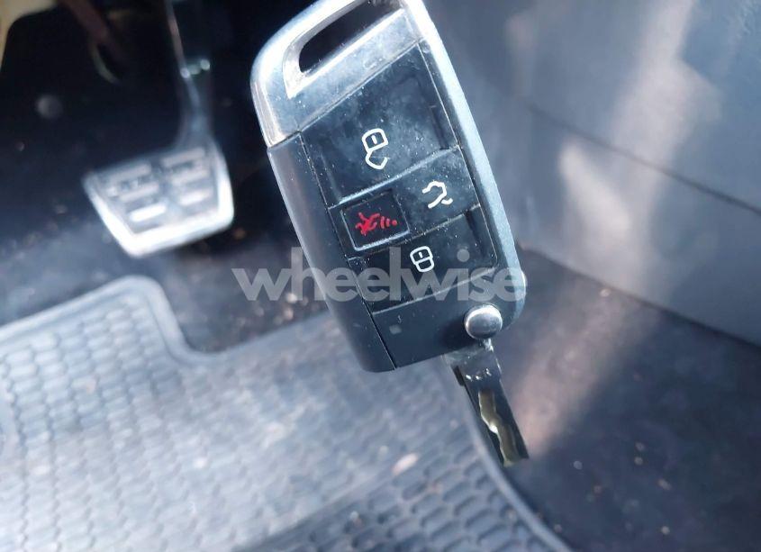 Photo 11 of 2015 Volkswagen Golf GTI 2.0T S 4-DOOR (VIN 3VW4T7AU9FM068688)