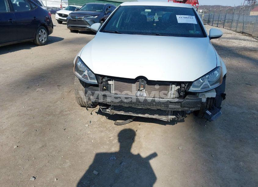 Photo 6 of 2015 Volkswagen Golf GTI 2.0T S 4-DOOR (VIN 3VW4T7AUXFM048840)