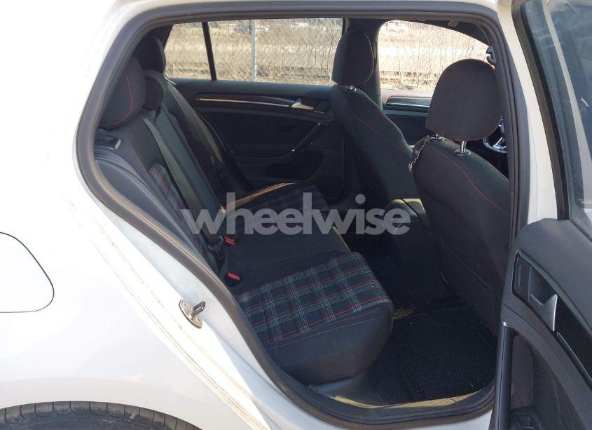 Photo 8 of 2015 Volkswagen Golf GTI 2.0T S 4-DOOR (VIN 3VW4T7AUXFM048840)