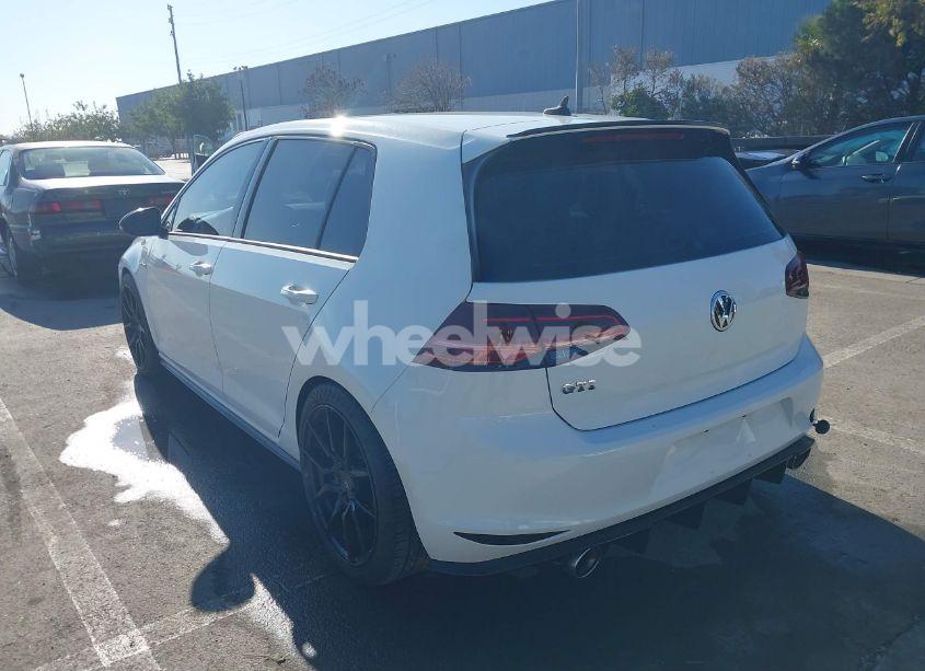 Photo 3 of 2016 Volkswagen Golf GTI S 4-DOOR (VIN 3VW4T7AUXGM038990)