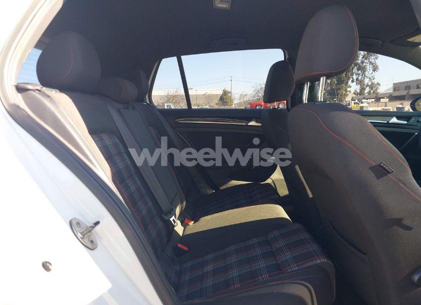 Photo 8 of 2016 Volkswagen Golf GTI S 4-DOOR (VIN 3VW4T7AUXGM038990)