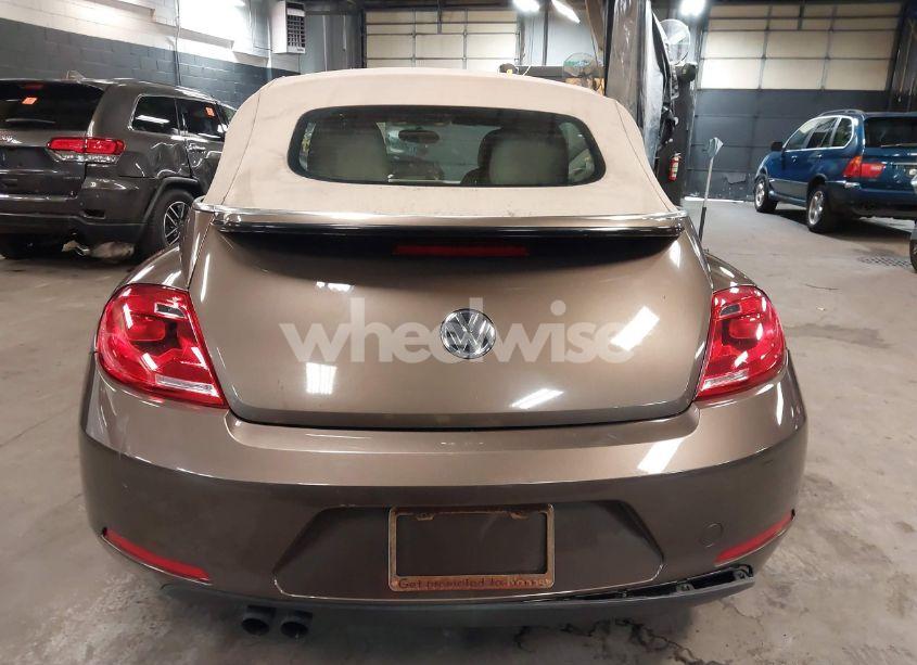 Photo 17 of 2014 Volkswagen Beetle 1.8T (VIN 3VW517AT2EM817105)