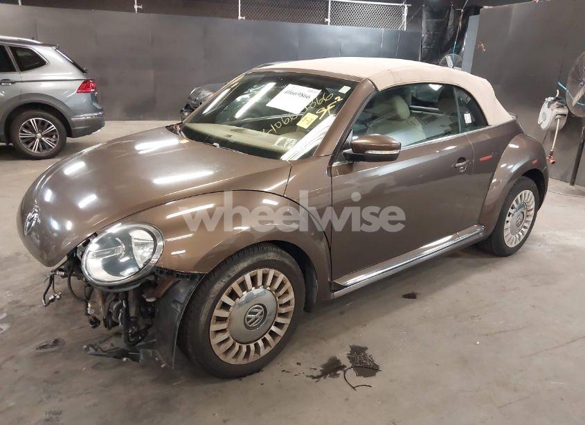 Photo 2 of 2014 Volkswagen Beetle 1.8T (VIN 3VW517AT2EM817105)