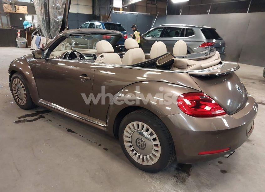 Photo 3 of 2014 Volkswagen Beetle 1.8T (VIN 3VW517AT2EM817105)