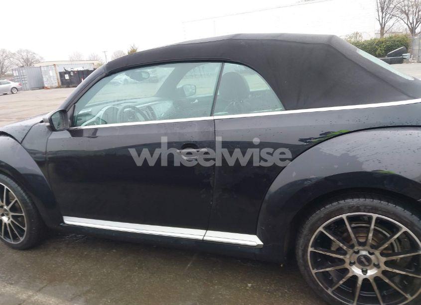 Photo 14 of 2014 Volkswagen Beetle 1.8T (VIN 3VW517AT5EM816708)