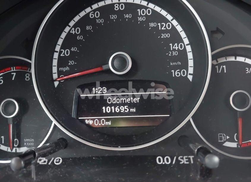 Photo 15 of 2014 Volkswagen Beetle 1.8T (VIN 3VW517AT5EM816708)