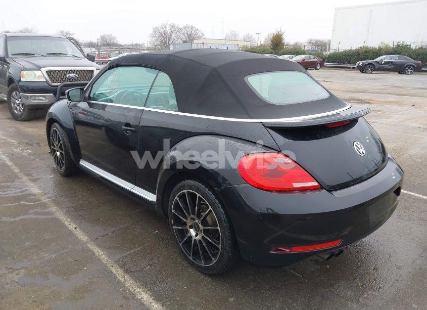 Photo 3 of 2014 Volkswagen Beetle 1.8T (VIN 3VW517AT5EM816708)