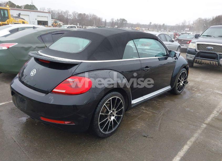 Photo 4 of 2014 Volkswagen Beetle 1.8T (VIN 3VW517AT5EM816708)