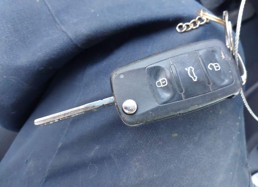 Photo 11 of 2014 Volkswagen Beetle 1.8T (VIN 3VW517AT5EM823318)