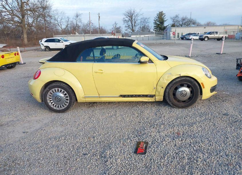 Photo 13 of 2014 Volkswagen Beetle 1.8T (VIN 3VW517AT5EM823318)