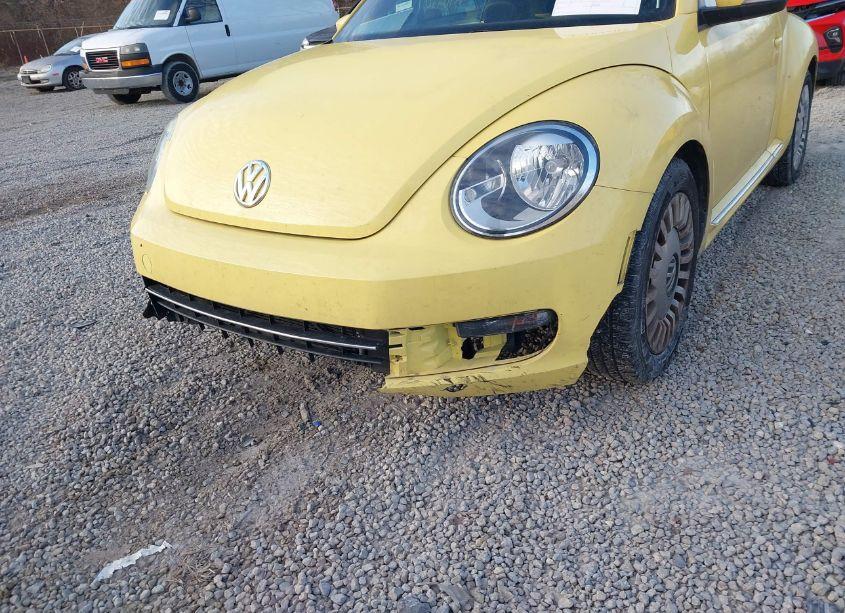 Photo 6 of 2014 Volkswagen Beetle 1.8T (VIN 3VW517AT5EM823318)