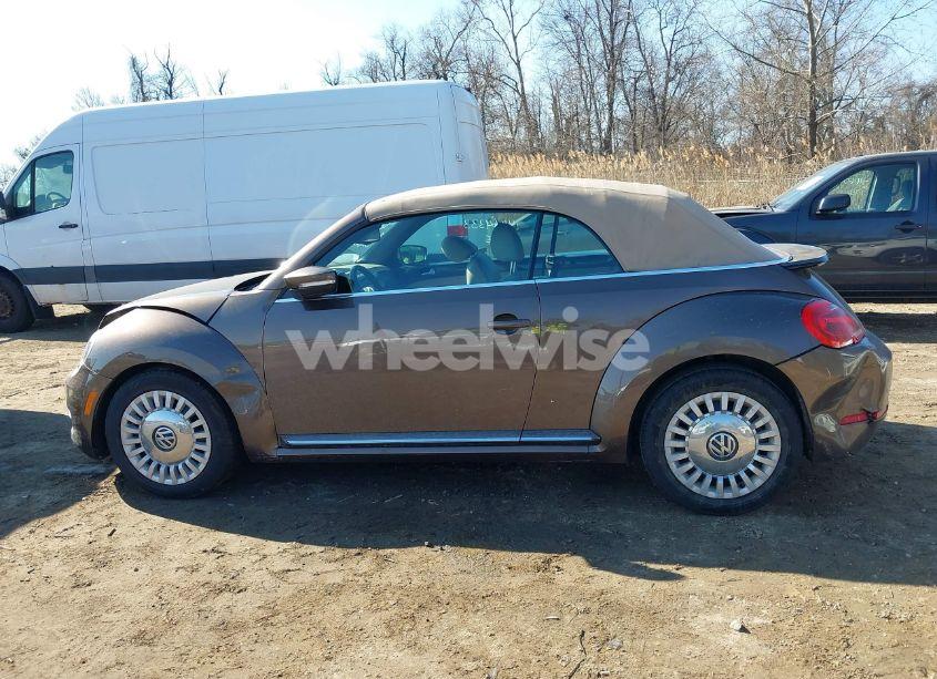 Photo 14 of 2014 Volkswagen Beetle 1.8T (VIN 3VW517AT8EM816914)