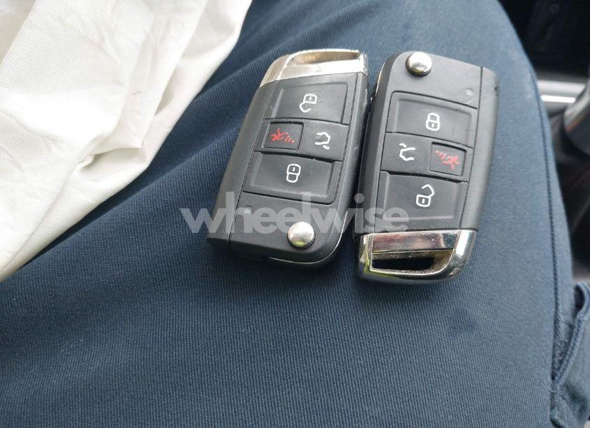 Photo 11 of 2016 Volkswagen Golf GTI SE W/PERFORMANCE PACKAGE 4-DOOR (VIN 3VW547AU0GM038319)