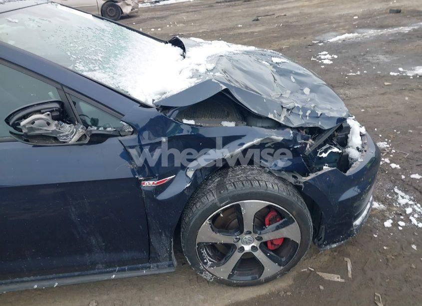 Photo 6 of 2016 Volkswagen Golf GTI SE W/PERFORMANCE PACKAGE 4-DOOR (VIN 3VW547AU0GM038319)