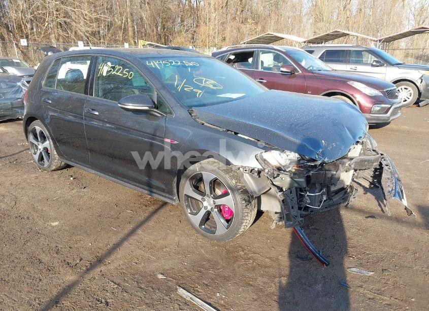 2017 Volkswagen Golf GTI (VIN 3VW547AU0HM025975) main photo