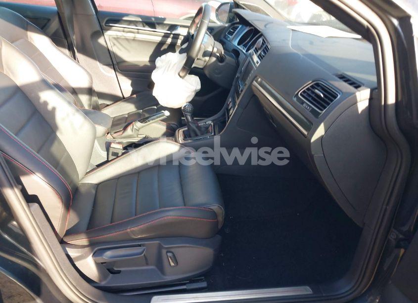 Photo 5 of 2017 Volkswagen Golf GTI (VIN 3VW547AU0HM025975)