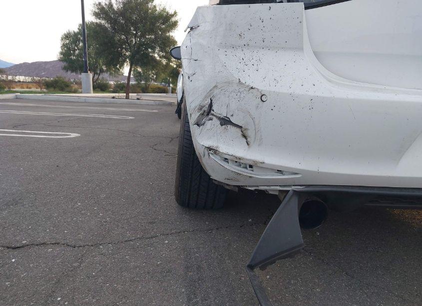 Photo 18 of 2015 Volkswagen Golf GTI 2.0T SE W/PERFORMANCE PACKAGE 4-DOOR (VIN 3VW547AU1FM104780)