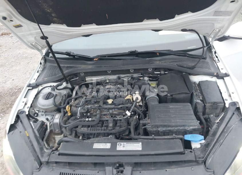 Photo 10 of 2016 Volkswagen Golf GTI AUTOBAHN W/PERFORMANCE PACKAGE 4-DOOR (VIN 3VW547AU1GM023568)