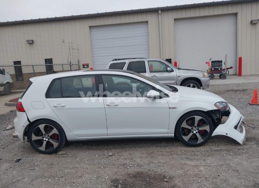 Photo 14 of 2016 Volkswagen Golf GTI AUTOBAHN W/PERFORMANCE PACKAGE 4-DOOR (VIN 3VW547AU1GM023568)