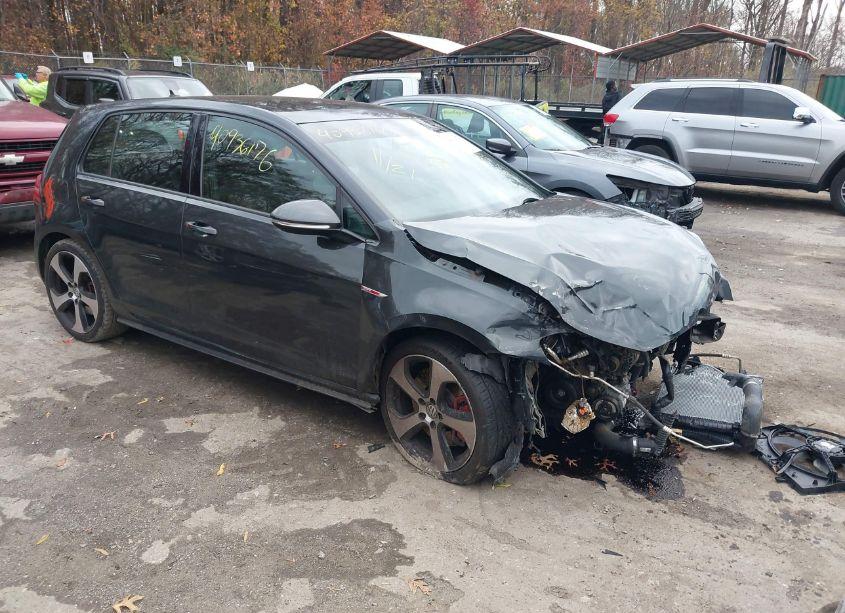 2016 Volkswagen Golf GTI SE W/PERFORMANCE PACKAGE 4-DOOR (VIN 3VW547AU4GM053504) main photo