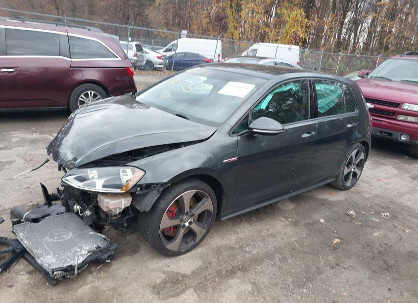 Photo 2 of 2016 Volkswagen Golf GTI SE W/PERFORMANCE PACKAGE 4-DOOR (VIN 3VW547AU4GM053504)