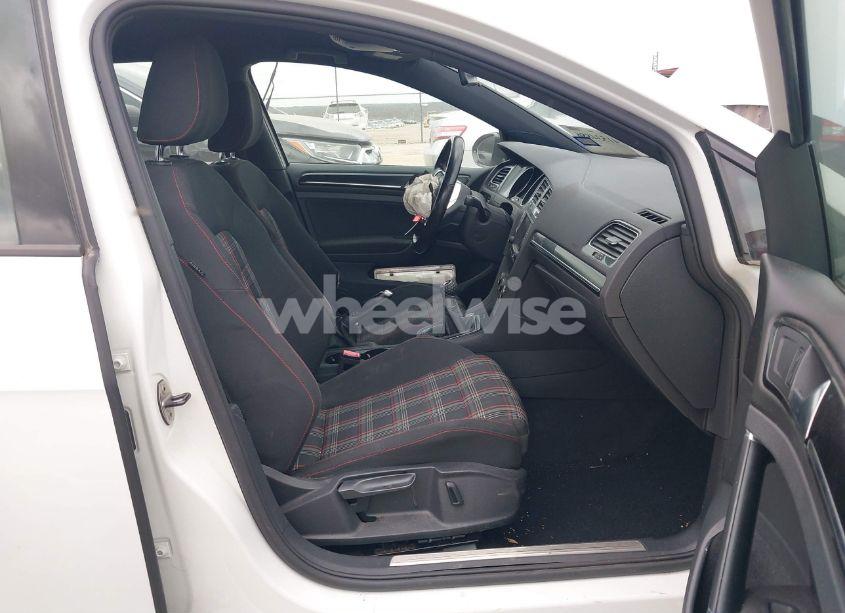 Photo 5 of 2017 Volkswagen Golf GTI AUTOBAHN 4-DOOR/S 4-DOOR/SE 4-DOOR/SPORT 4-DOOR (VIN 3VW547AU4HM023548)