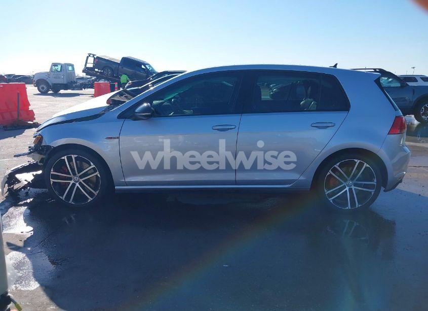 Photo 15 of 2017 Volkswagen Golf GTI SPORT 4-DOOR (VIN 3VW547AU6HM011272)