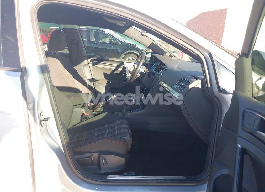 Photo 5 of 2017 Volkswagen Golf GTI SPORT 4-DOOR (VIN 3VW547AU6HM011272)