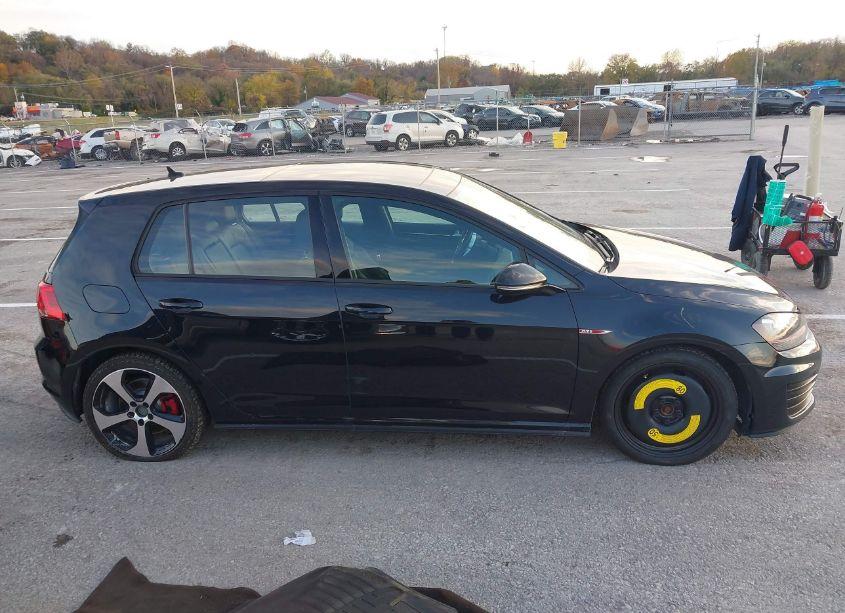 Photo 13 of 2017 Volkswagen Golf GTI AUTOBAHN 4-DOOR/S 4-DOOR/SE 4-DOOR/SPORT 4-DOOR (VIN 3VW547AU6HM026595)