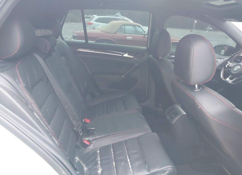 Photo 8 of 2016 Volkswagen Golf GTI (VIN 3VW547AU7GM067865)