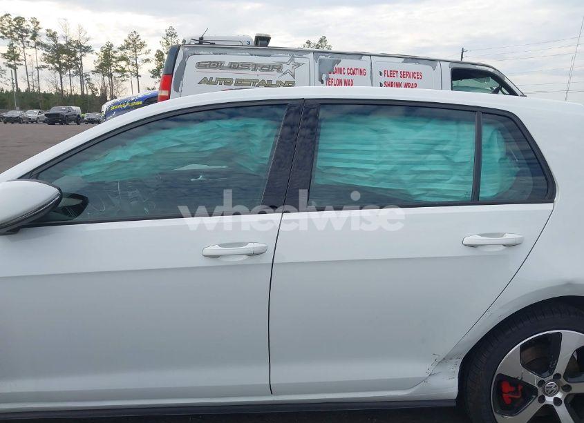 Photo 14 of 2017 Volkswagen Golf GTI AUTOBAHN 4-DOOR/S 4-DOOR/SE 4-DOOR/SPORT 4-DOOR (VIN 3VW547AU9HM069439)