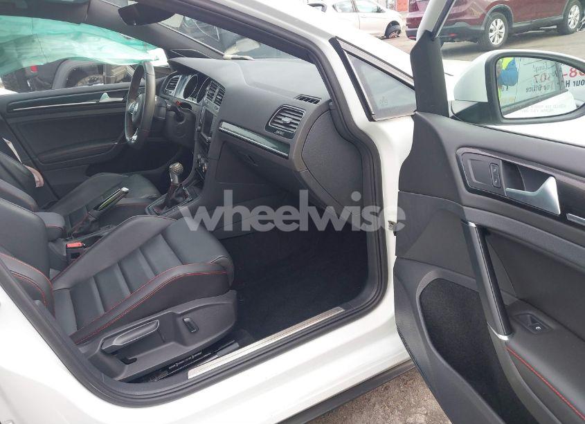 Photo 5 of 2017 Volkswagen Golf GTI AUTOBAHN 4-DOOR/S 4-DOOR/SE 4-DOOR/SPORT 4-DOOR (VIN 3VW547AU9HM069439)