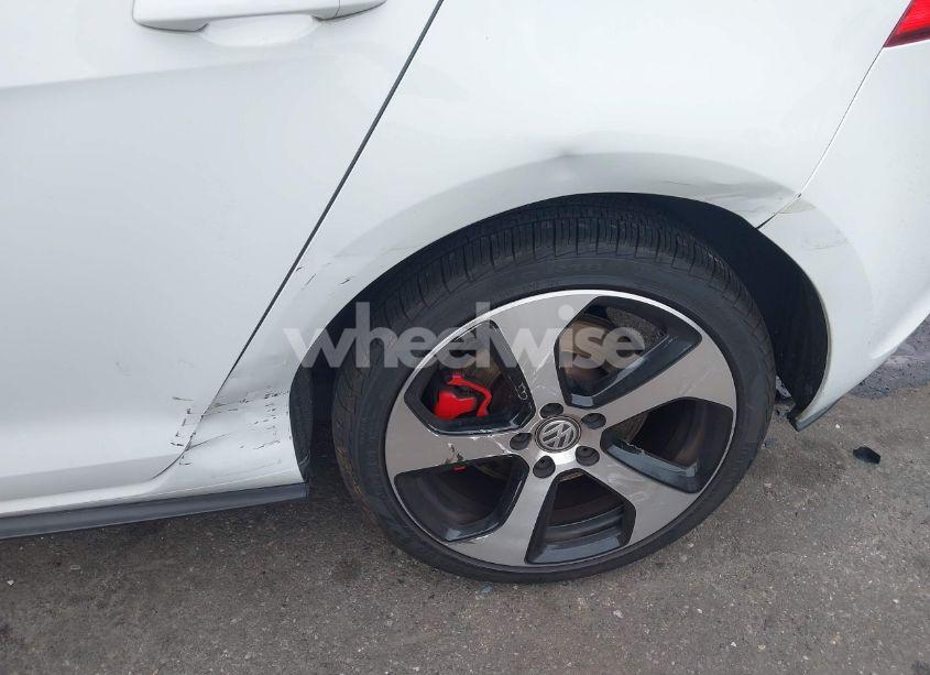 Photo 6 of 2017 Volkswagen Golf GTI AUTOBAHN 4-DOOR/S 4-DOOR/SE 4-DOOR/SPORT 4-DOOR (VIN 3VW547AU9HM069439)