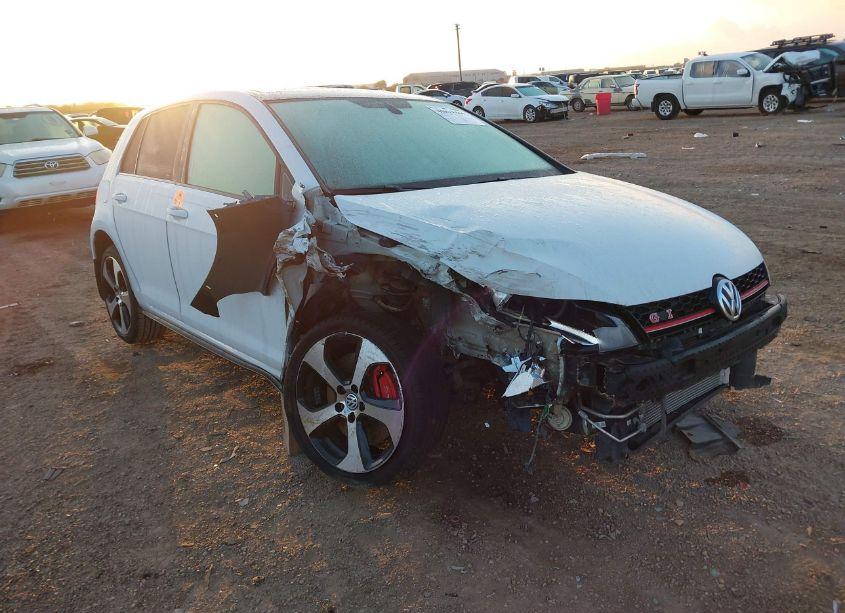 2016 Volkswagen Golf GTI AUTOBAHN W/PERFORMANCE PACKAGE 4-DOOR (VIN 3VW547AUXGM050560) main photo