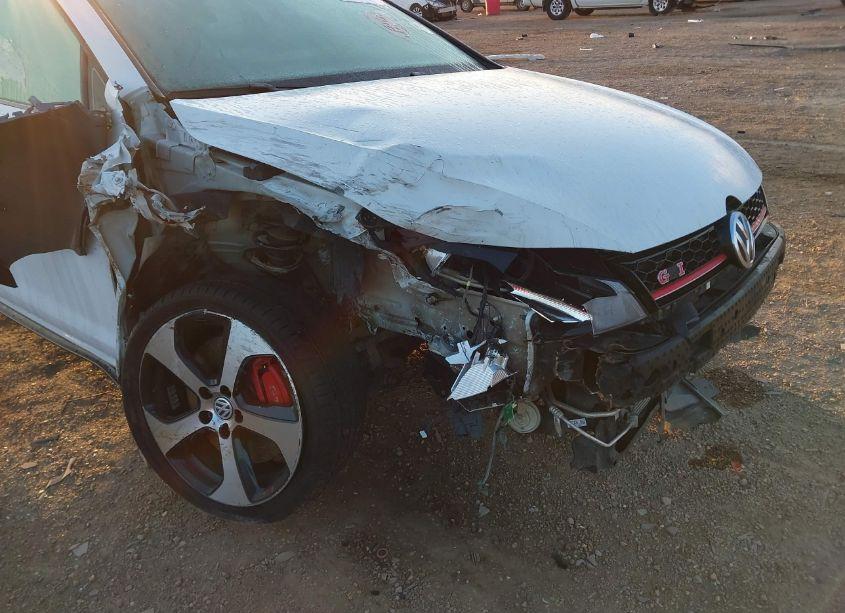 Photo 6 of 2016 Volkswagen Golf GTI AUTOBAHN W/PERFORMANCE PACKAGE 4-DOOR (VIN 3VW547AUXGM050560)