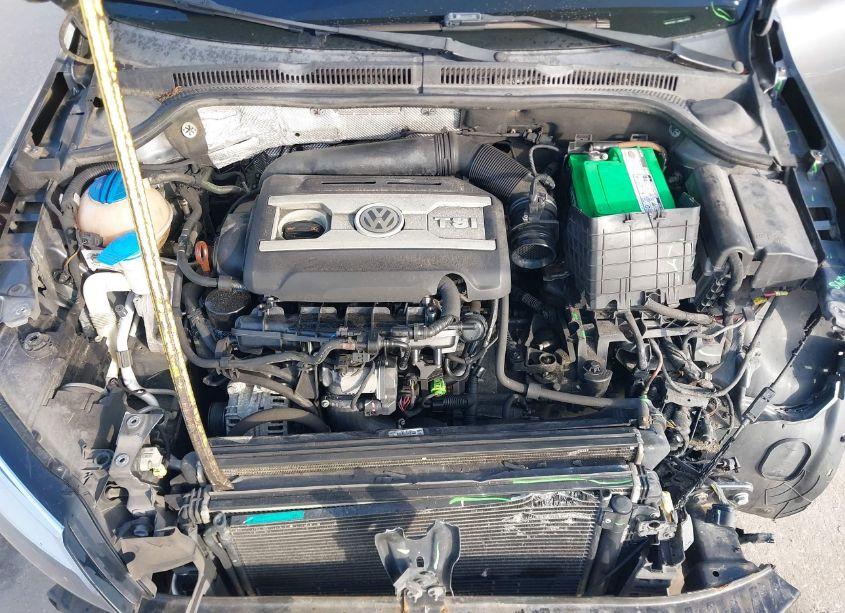 Photo 10 of 2012 Volkswagen Jetta GLI (VIN 3VW567AJ1CM403732)