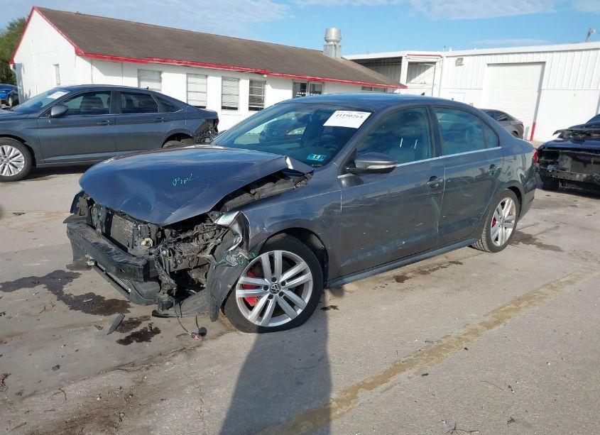 Photo 2 of 2012 Volkswagen Jetta GLI (VIN 3VW567AJ1CM403732)